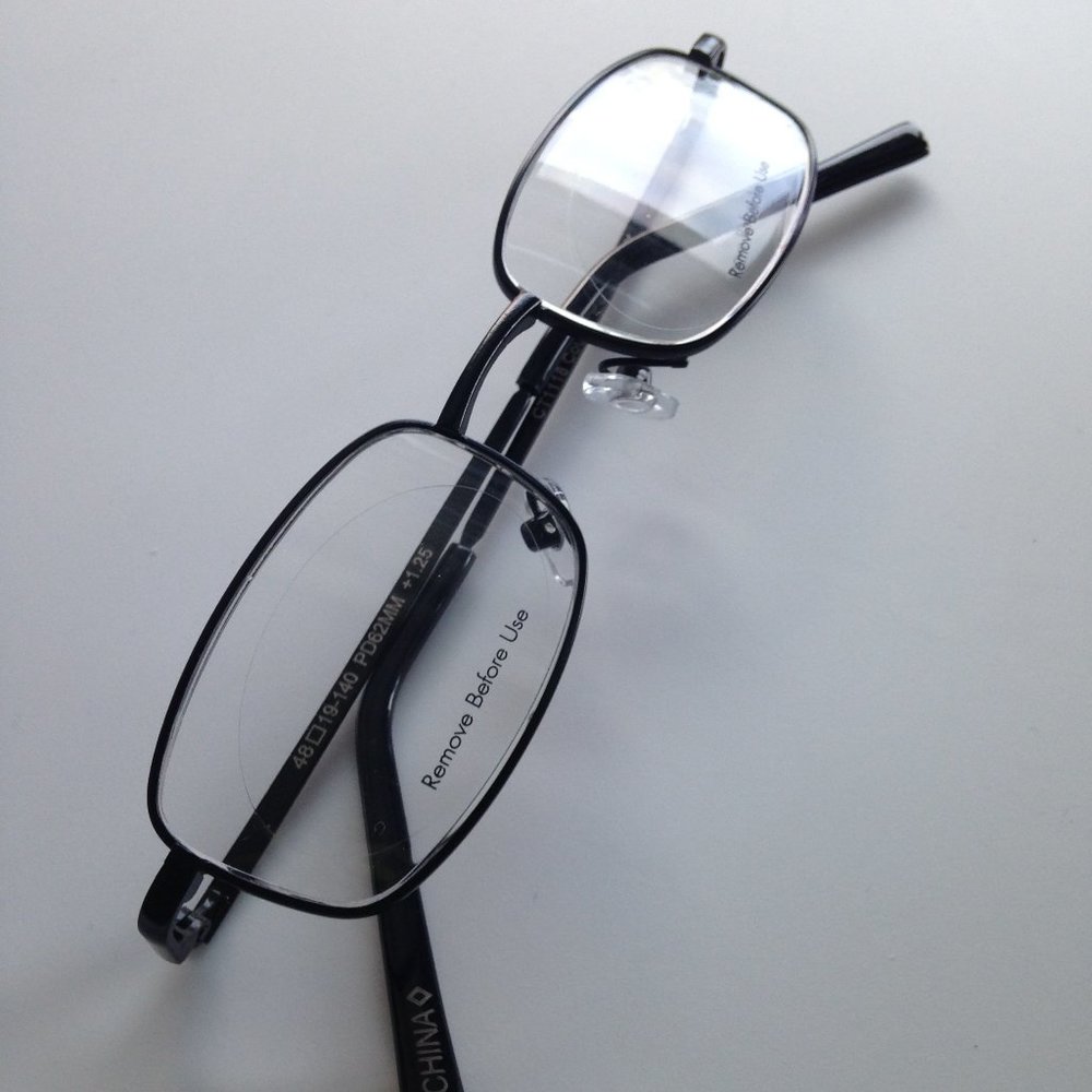 NWOT Small reading glasses +1.25